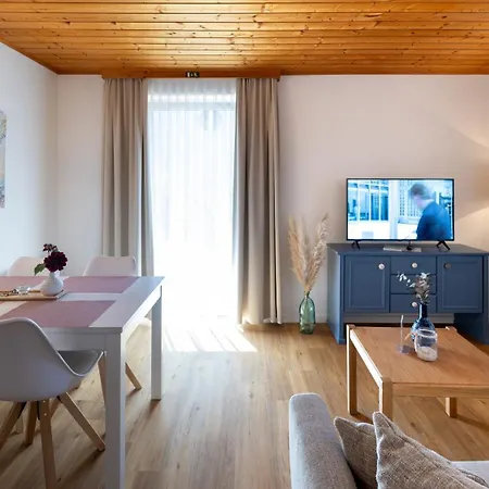 Scheiber Apartment