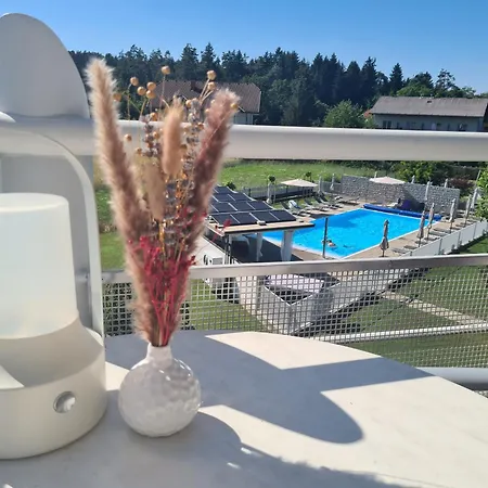 Scheiber Apartment *