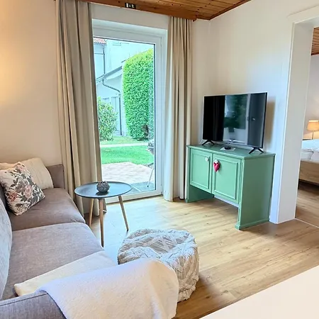 Scheiber Apartment *